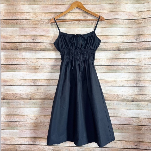 Quince Dresses & Skirts - Quince Women's Black Keyhole Smocked Minimalist Sleeveless Midi Dress Size XS